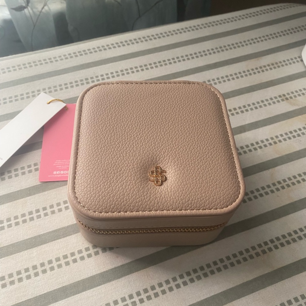 Simply Southern  Taupe Leather Jewelry Case